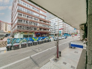 Local en Av Florida - Vigo - 48
