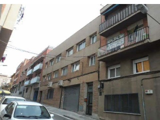 Piso en C/ Sant Antoni en Santa Coloma de Gramenet (Barcelona) 2