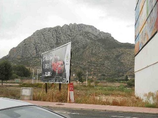 Solar en Av d´Alacant 11