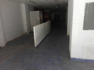 Local comercial en C/ Fueros de Aragón 8