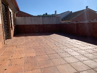 Chalet Adosado en C/ Miguel Delibes - Urb La Noria  60