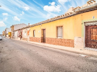 Casa adosada en Calle Pablo Iglesias, La Unión 13