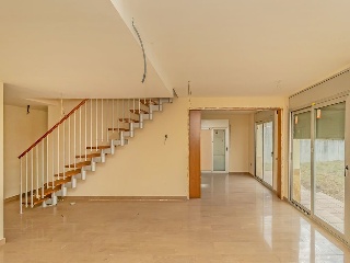 Chalet independiente en C/ Tauro de Morou 36