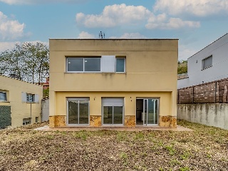 Chalet independiente en C/ Tauro de Morou 53