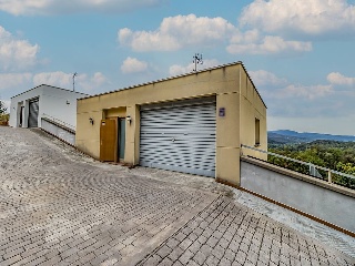 Chalet independiente en C/ Tauro de Morou 56