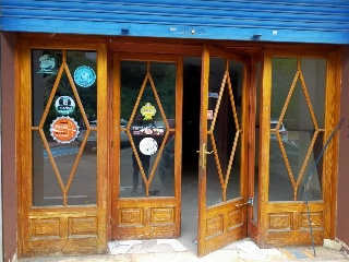 Locales en C/ Castell D´Aro 13