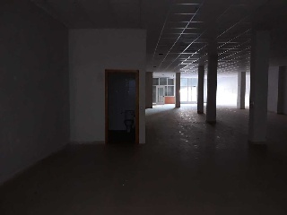 Local en Av Villena 40