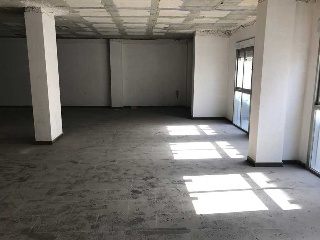 Local comercial en Av Construcción 8