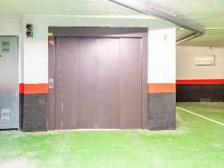 Garajes en C/ Lizarre - Sopelana - Vizcaya  49