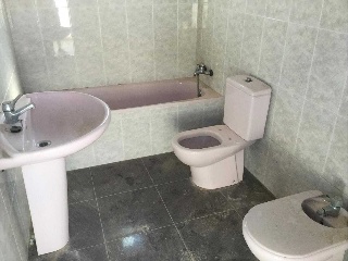 Local con viviendas en C/ Huertos - Pozo Alcón - 27