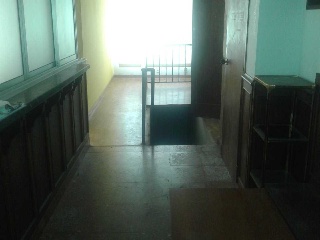Local y oficina en Av Pardo, Navia  9