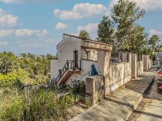 Chalet aislado en C/ Priorat 38