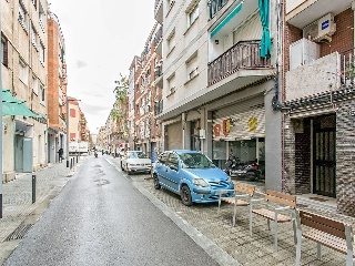 Local en C/ Pompeu Fabra  10