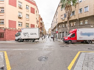 Local en C/ Pompeu Fabra  18