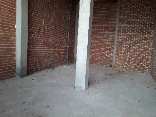 Locales en C/ Montevideo  13