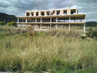 Suelo en Av Latzavara 15