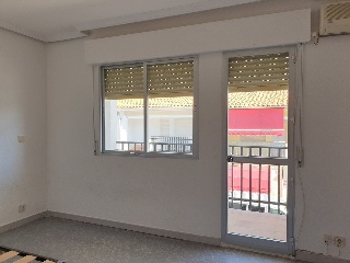 91567-0001 32