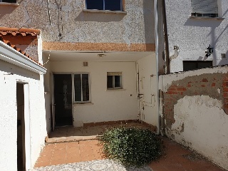 91567-0001 35