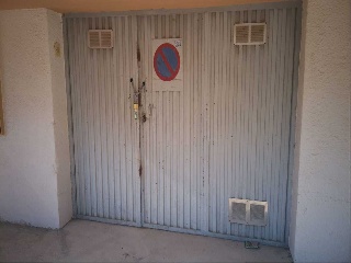 Cochera en Av Diputación 6