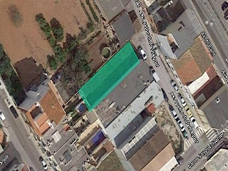 Solar en C/ Sanchís Guarner 3