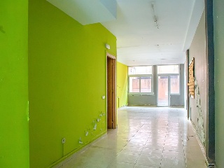 Local en Av. Pau Casals 30