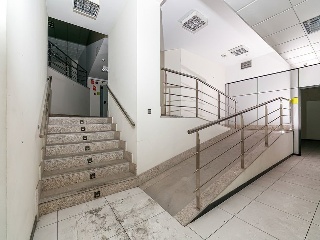 Locales en C/ Eduardo Iglesias, Vigo (Pontevedra) 51