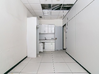 Locales en C/ Eduardo Iglesias, Vigo (Pontevedra) 53