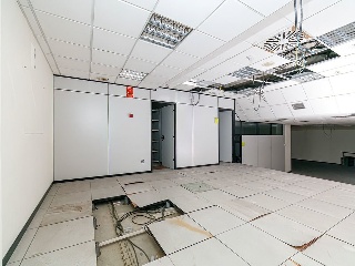 Locales en C/ Eduardo Iglesias, Vigo (Pontevedra) 72