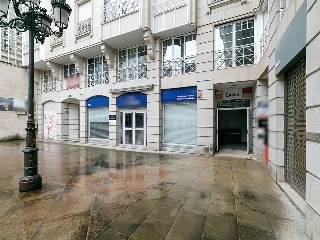 Locales en C/ Eduardo Iglesias, Vigo (Pontevedra) 82