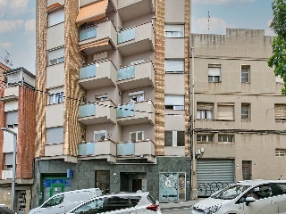 Local comercial en C/ Mossen Jacint Verdagues 9