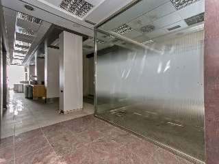 Local comercial en C/ Mossen Jacint Verdagues 16