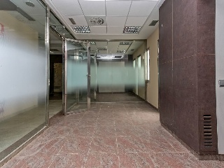 Local comercial en C/ Mossen Jacint Verdagues 19