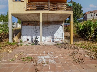 Chalet aislado en C/ Tossa del Mar 25