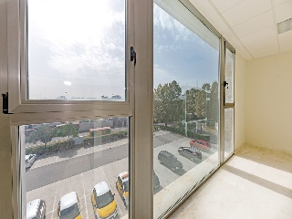 Oficinas en Urbanización Parque de Guadarranque 18