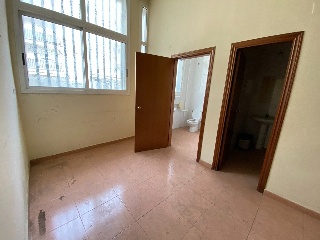 66194-0001 21