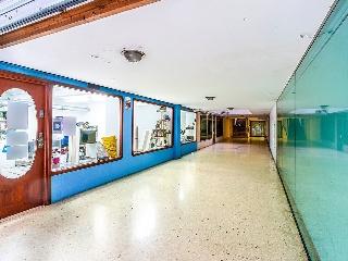 Local en Av Navarra  24