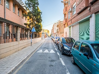 Local en C/ Javea, Alicante 39