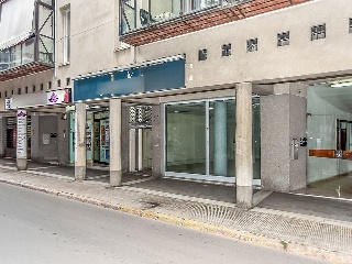 Local en venta en Torredembarra de 237  m²