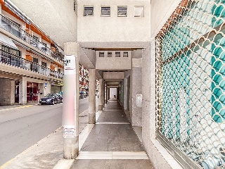 Local comercial en Av Catalunya 3