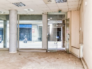 Local comercial en Av Catalunya 8