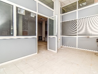 Local comercial en Av Catalunya 14