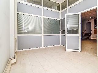 Local comercial en Av Catalunya 16
