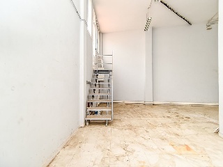 Local comercial en Av Catalunya 20