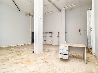 Local comercial en Av Catalunya 21