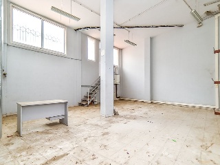 Local comercial en Av Catalunya 23
