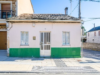 Vivienda en Av Campeiras 36