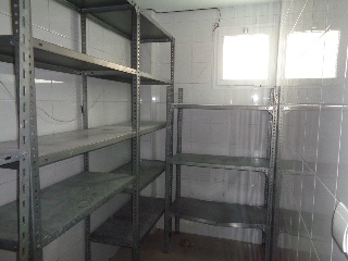 Vivienda y Local en Pz Hispanidad (edif. Chacolines) 13