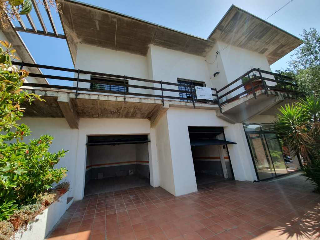 Chalet independiente en C/ Cadí 3
