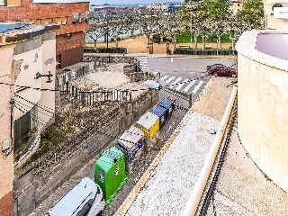 61989-0001 68