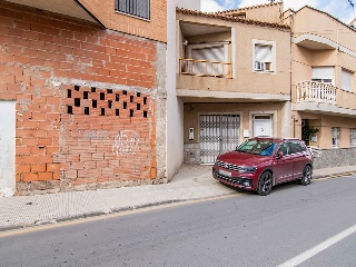Local en Av. Constitución 38